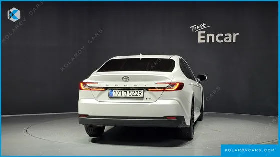 TOYOTA CAMRY 2.5 XLE HYBRID