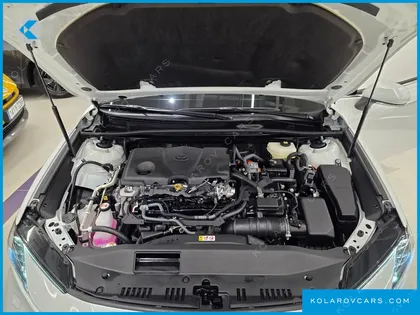 TOYOTA CAMRY 2.5 XLE HYBRID