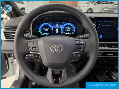 TOYOTA CAMRY 2.5 XLE HYBRID