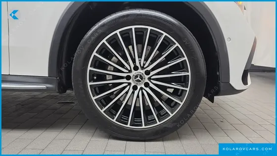 MERCEDES GLC-CLASS GLC300 4MATIC AMG LINE