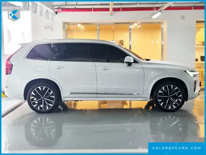 VOLVO XC90 T8 ULTRA BRIGHT HYBRID