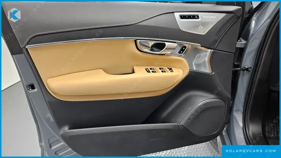 VOLVO XC90 T8 ULTIMATE BRIGHT HYBRID
