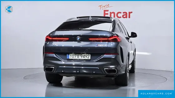 BMW X6 M50I