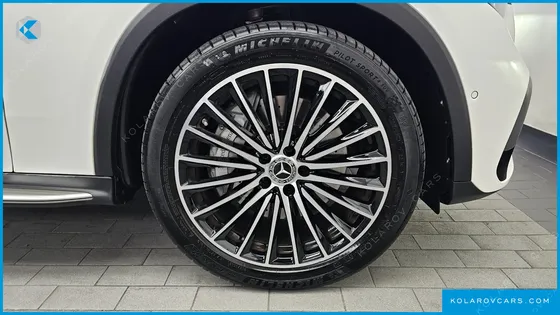 MERCEDES GLC-CLASS GLC300 4MATIC AMG LINE