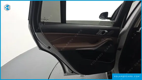 BMW X7 XDRIVE 40D DESIGN PURE EXCELLENCE 7-SEATER