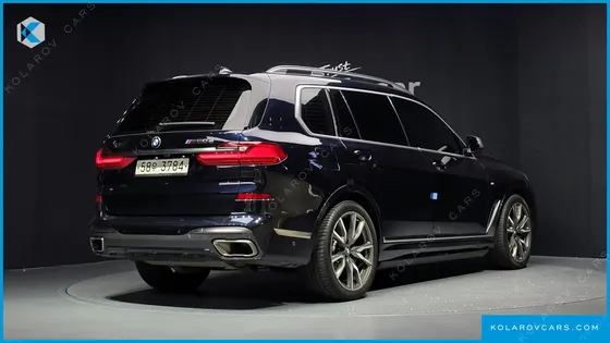 BMW X7 M50D