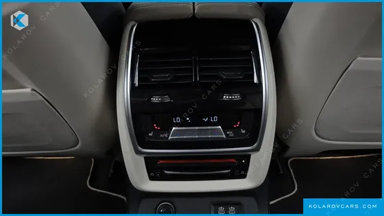 BMW X7 M50D