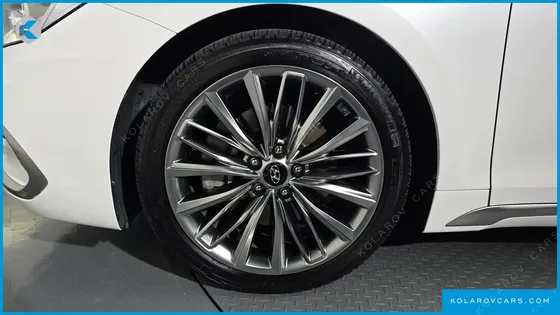 HYUNDAI GRANDEUR 3.3 CELEBRITY