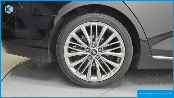 HYUNDAI GRANDEUR 3.0 EXCLUSIVE