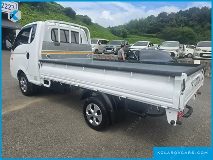 HYUNDAI PORTER II SUPER CABIN LPG