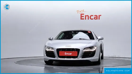 AUDI R8 4.2 V8 COUPE