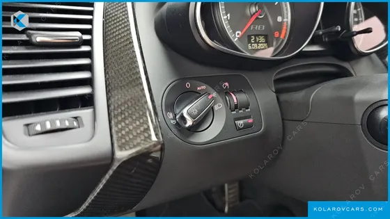 AUDI R8 4.2 V8 COUPE