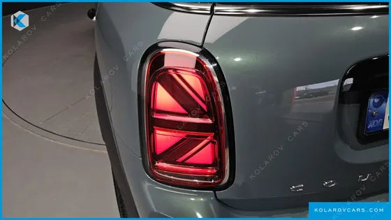 MINI COUNTRYMAN CLASSIC PLUS LAUNCH PACK