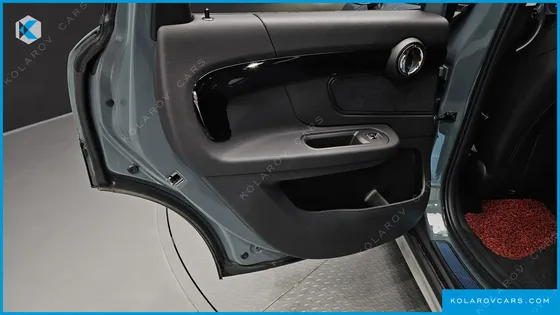 MINI COUNTRYMAN CLASSIC PLUS LAUNCH PACK