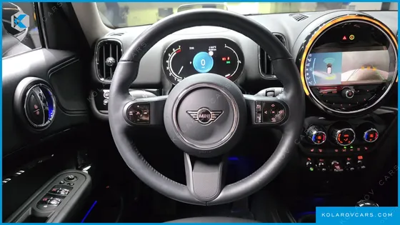 MINI COUNTRYMAN CLASSIC PLUS LAUNCH PACK