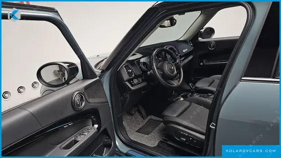 MINI COUNTRYMAN CLASSIC
