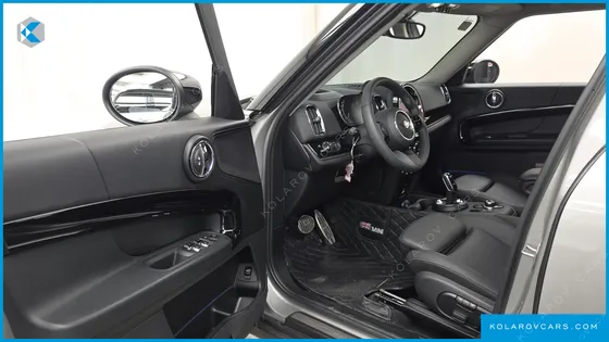 MINI COUNTRYMAN CLASSIC