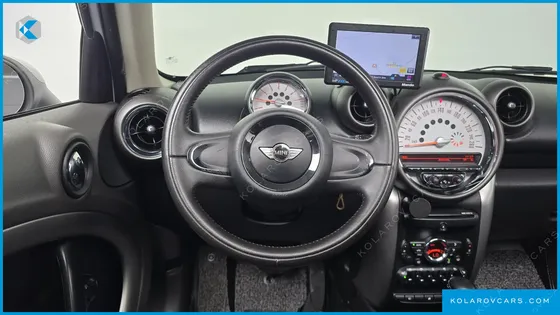 MINI COUNTRYMAN STANDARD