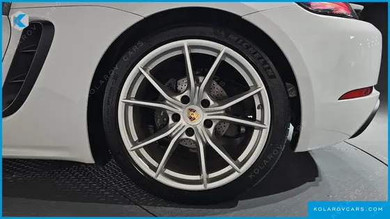 PORSCHE 718 2.0