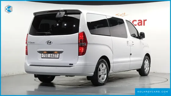 HYUNDAI STAREX 12-SEATER LPI