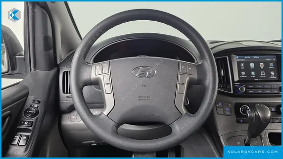 HYUNDAI STAREX 12-SEATER LPI