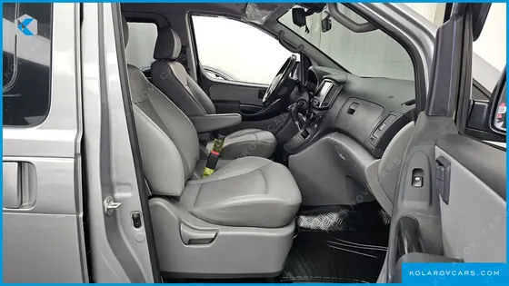 HYUNDAI STAREX WAGON 11-SEATER