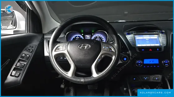 HYUNDAI TUCSON DIESEL 2WD LX20