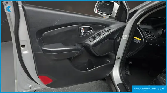 HYUNDAI TUCSON DIESEL 2WD LX20