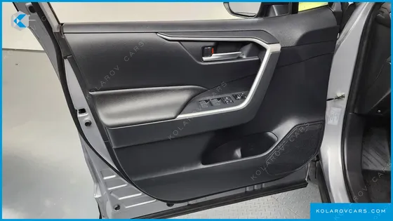 TOYOTA RAV4 2.5 2WD HYBRID XLE