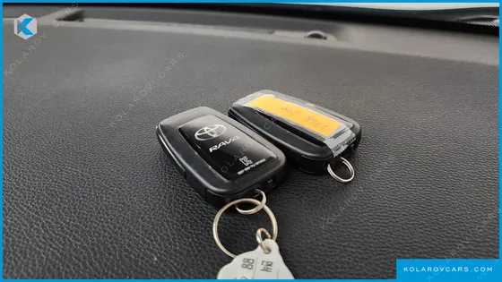 TOYOTA RAV4 2.5 2WD HYBRID XLE