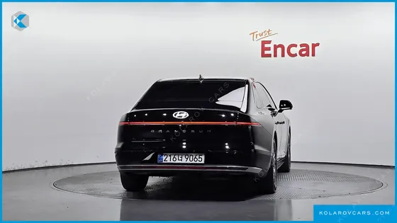 HYUNDAI GRANDEUR 2,5 GASOLINE 2WD