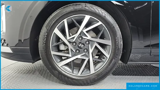 HYUNDAI GRANDEUR 2,5 GASOLINE 2WD