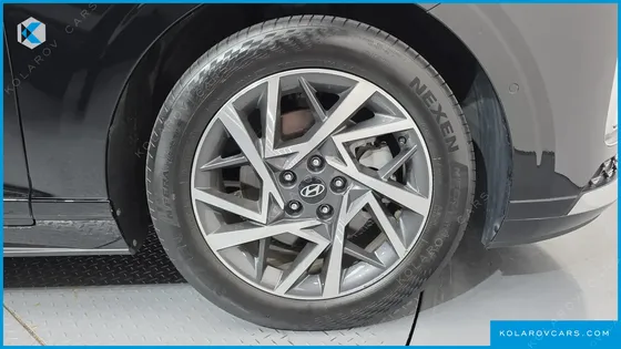 HYUNDAI GRANDEUR 2,5 GASOLINE 2WD