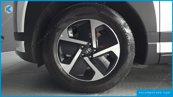 HYUNDAI IONIQ 9 CRUISE TYPE AWD