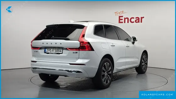 VOLVO XC60 B5 INSCRIPTION