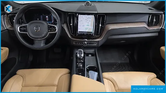 VOLVO XC60 B5 INSCRIPTION