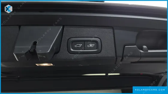 VOLVO XC60 B5 INSCRIPTION