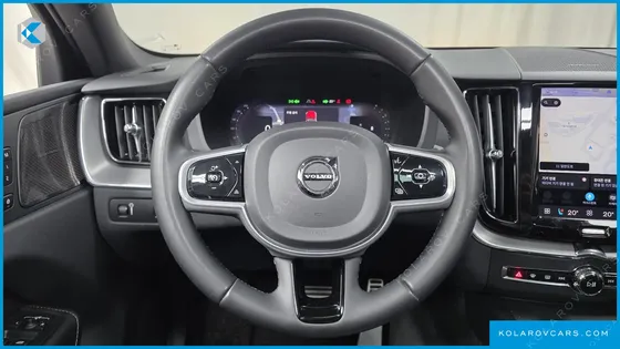 VOLVO XC60 B6 R-DESIGN