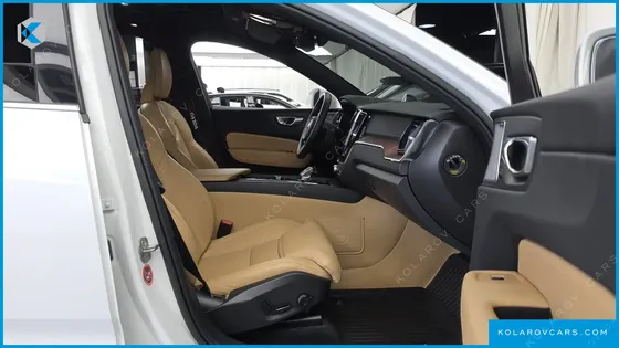 VOLVO XC60 B6 ULTIMATE BRIGHT
