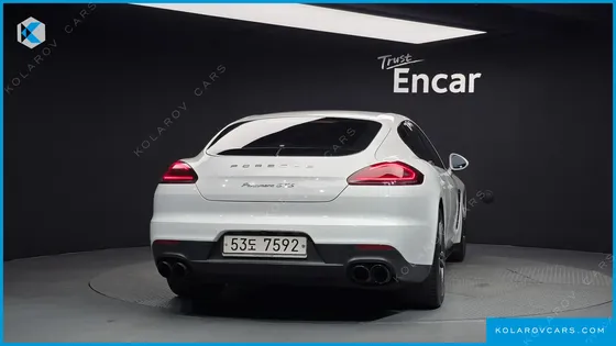 PORSCHE PANAMERA 4.8 GTS