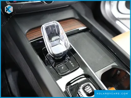 VOLVO XC60 B6 ULTRA BRIGHT