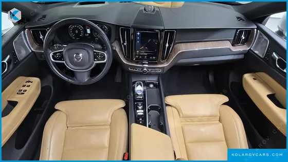 VOLVO XC60 B5 INSCRIPTION