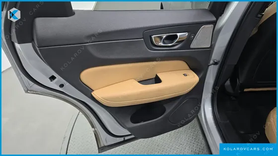 VOLVO XC60 B5 INSCRIPTION