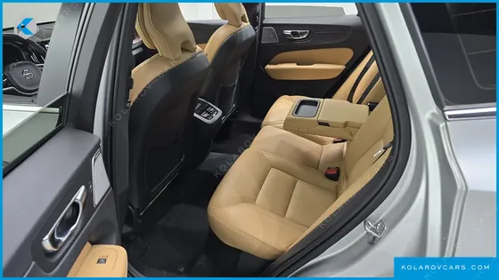 VOLVO XC60 B5 INSCRIPTION