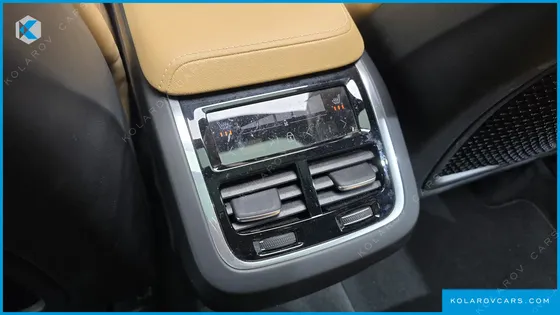 VOLVO XC60 B5 INSCRIPTION