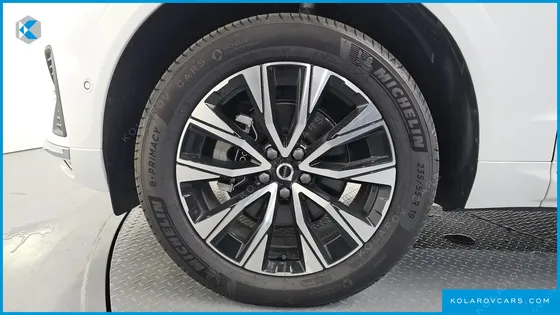 VOLVO XC60 B5 ULTRA BRIGHT