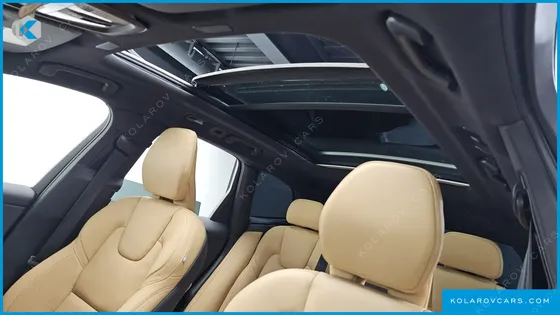 VOLVO XC60 B5 ULTRA BRIGHT