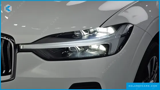 VOLVO XC60 B5 ULTRA BRIGHT