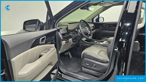 KIA CARNIVAL GASOLINE 9-SEATER GRAVITY