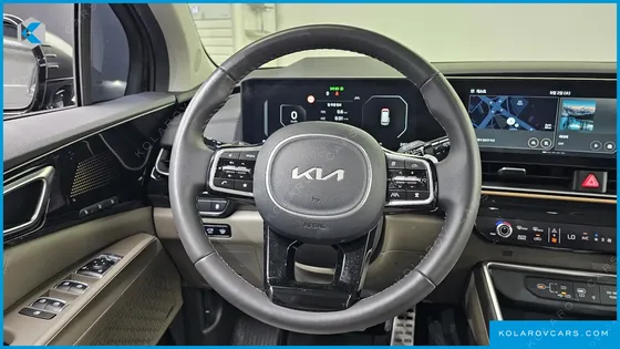 KIA CARNIVAL GASOLINE 9-SEATER GRAVITY